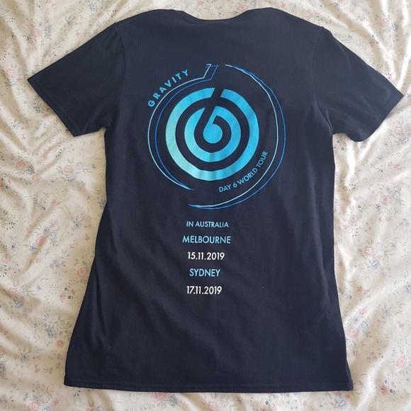 Other - Day6 Minimal Logo Shirt